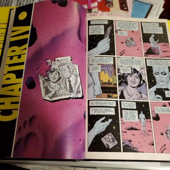 Watchmen Graphic Novel (1-12 Harcover) - Picture 2 of 4